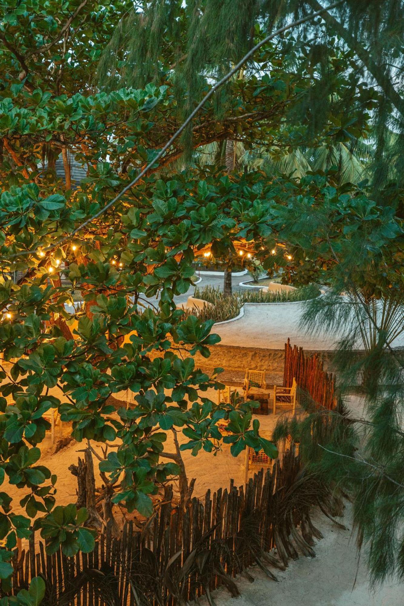 Sansi Kae Beach Resort Michamvi Eksteriør bilde